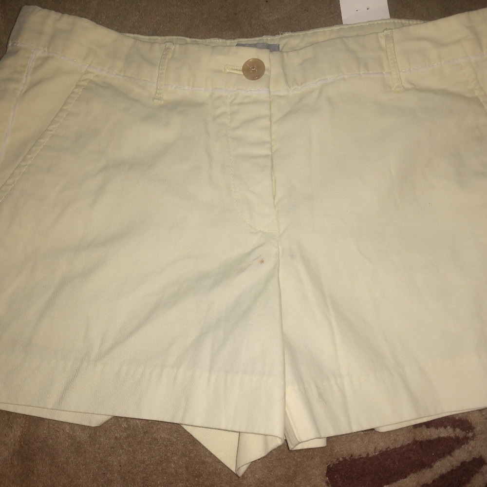Woman shorts size 4